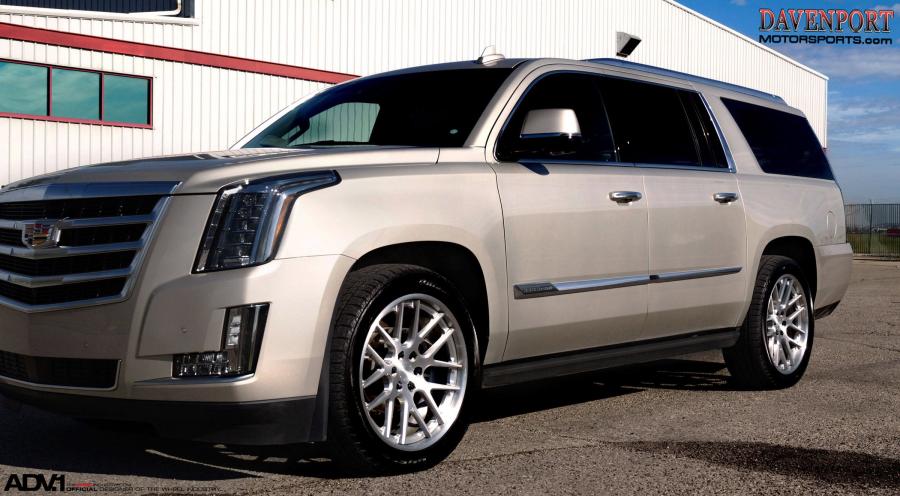  Cadillac Escalade by Davenport Motorsports 2015 года  (фото 2 из 2)